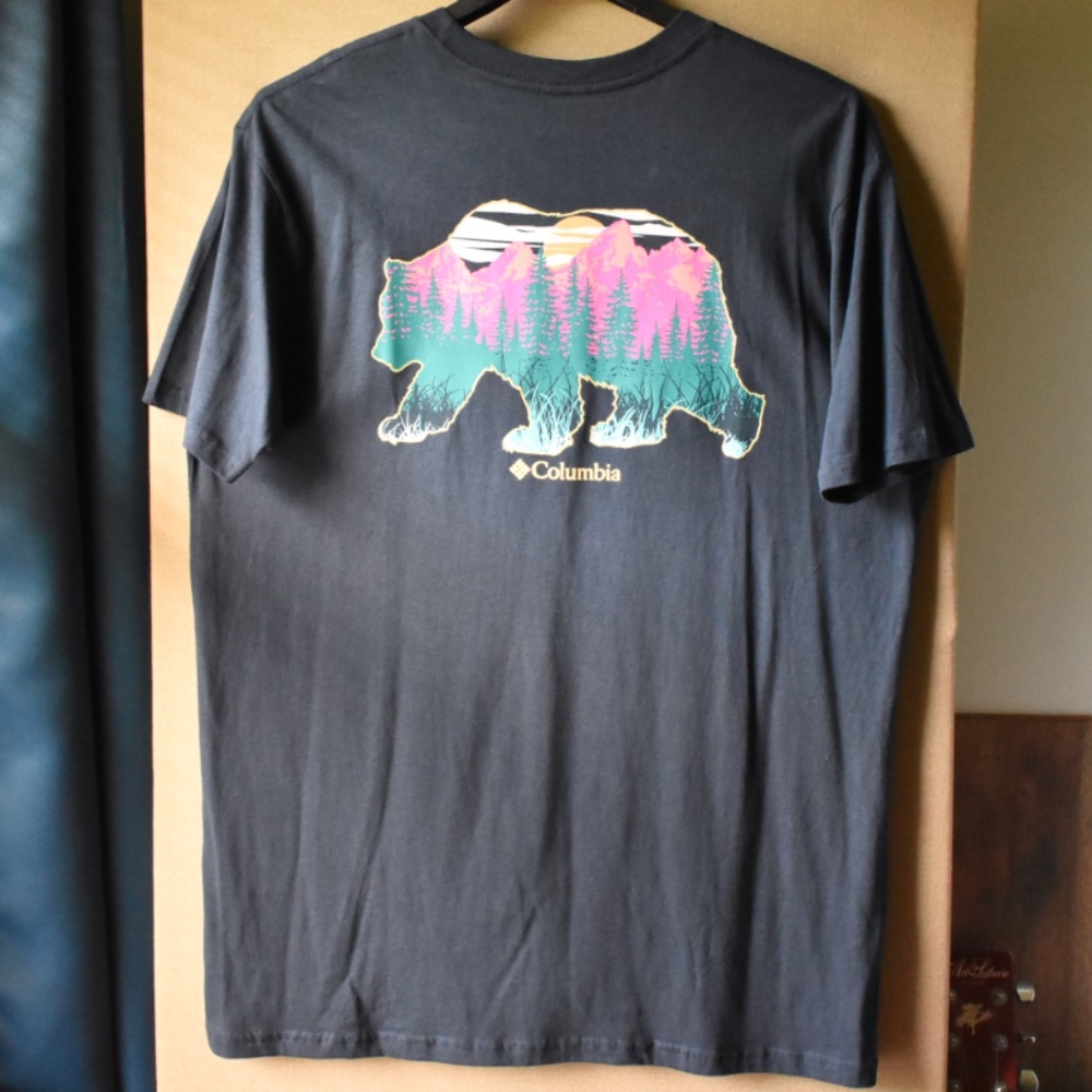 XL Columbia T-Shirt